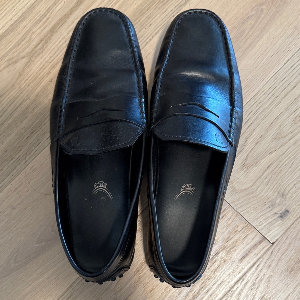 Tod's Black Leather Loafers
